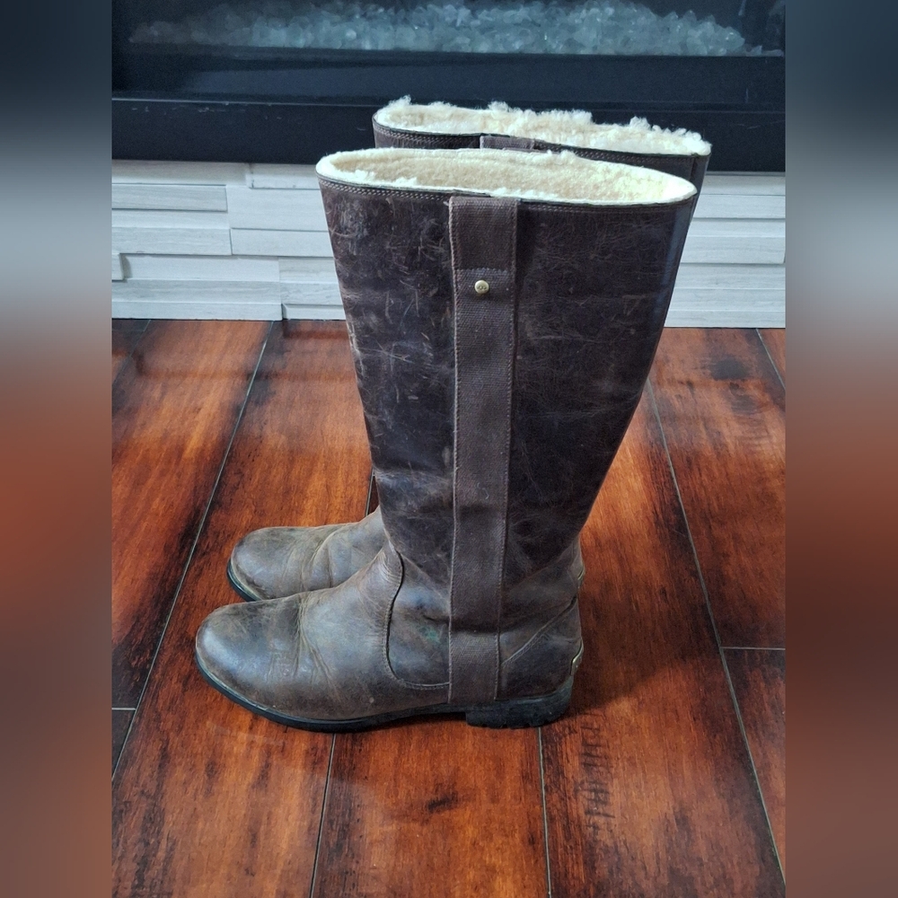 UGG Australia Junipero Leather Brown Long Shearling Lined Riding Boots US 8